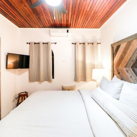 Flamingo Marina Resort Pacific North Coast Phòng bức ảnh